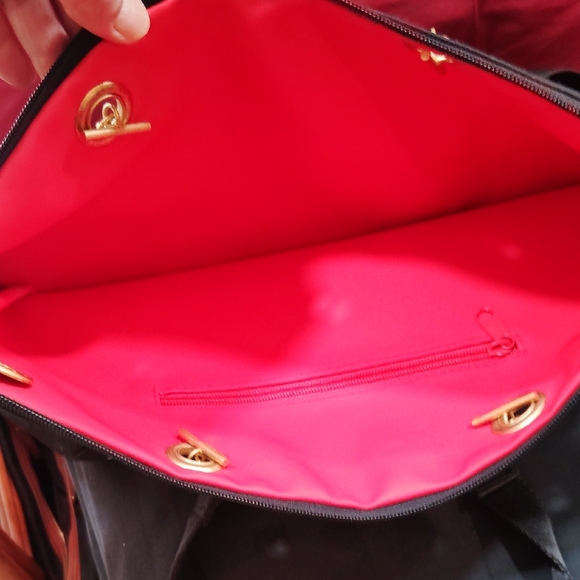 Elegant Black Tote Bag with Gold Accents - Picture 2 of 4